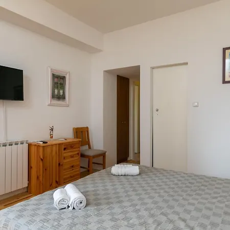 Tonka - Two Bedroom With Partial Sea View * Dubrovnik