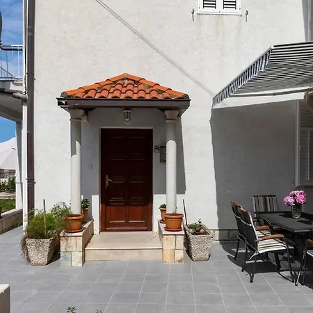 Tonka - Two Bedroom With Partial Sea View Dubrovnik